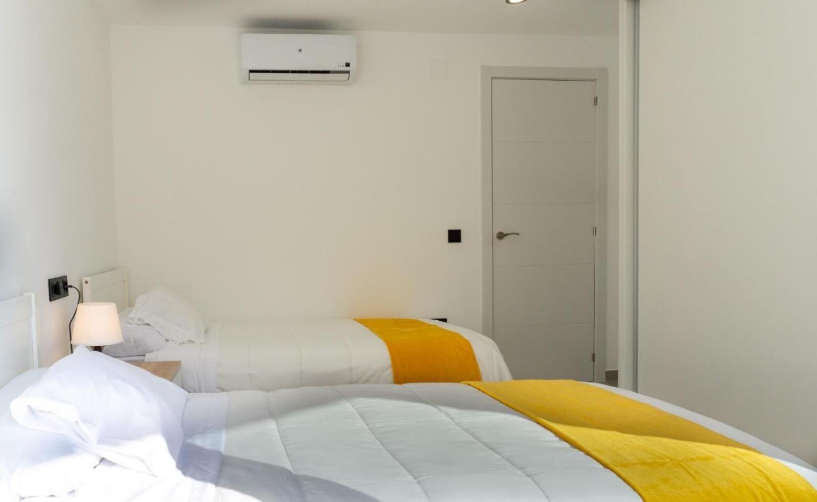 Paradise On The Seafront In Apartment Fuengirola