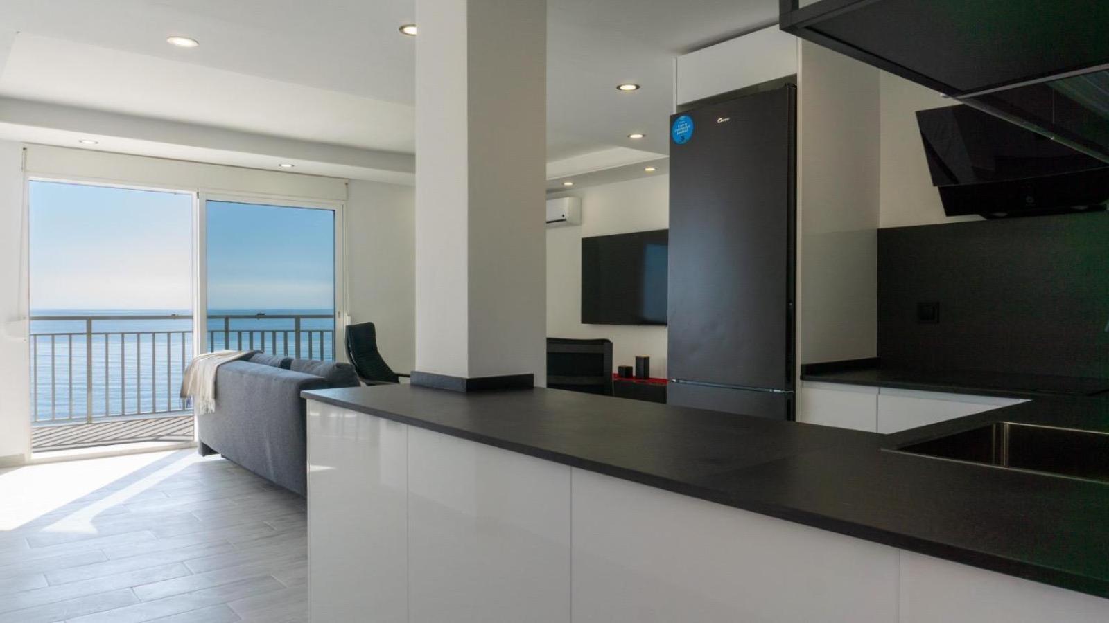 Paradise On The Seafront In Apartment