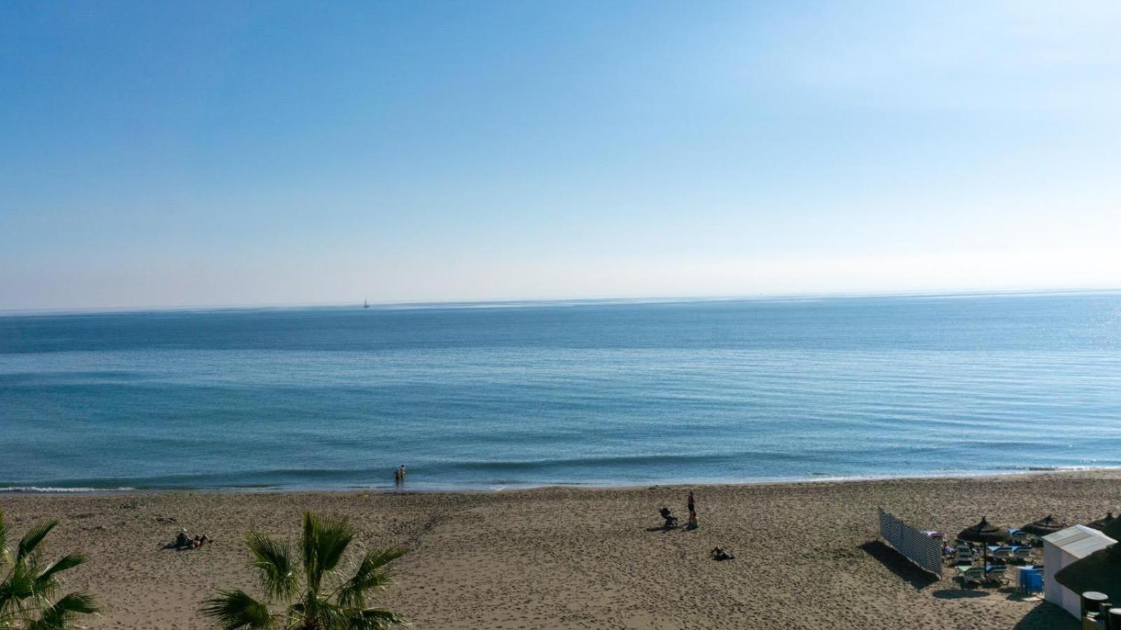 Paradise On The Seafront In Apartment Fuengirola