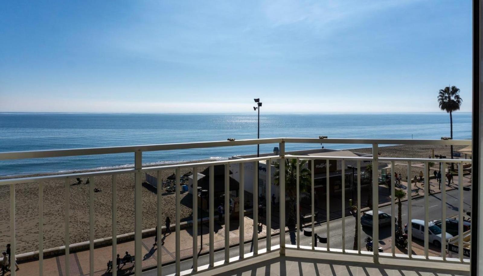 Paradise On The Seafront In * Fuengirola
