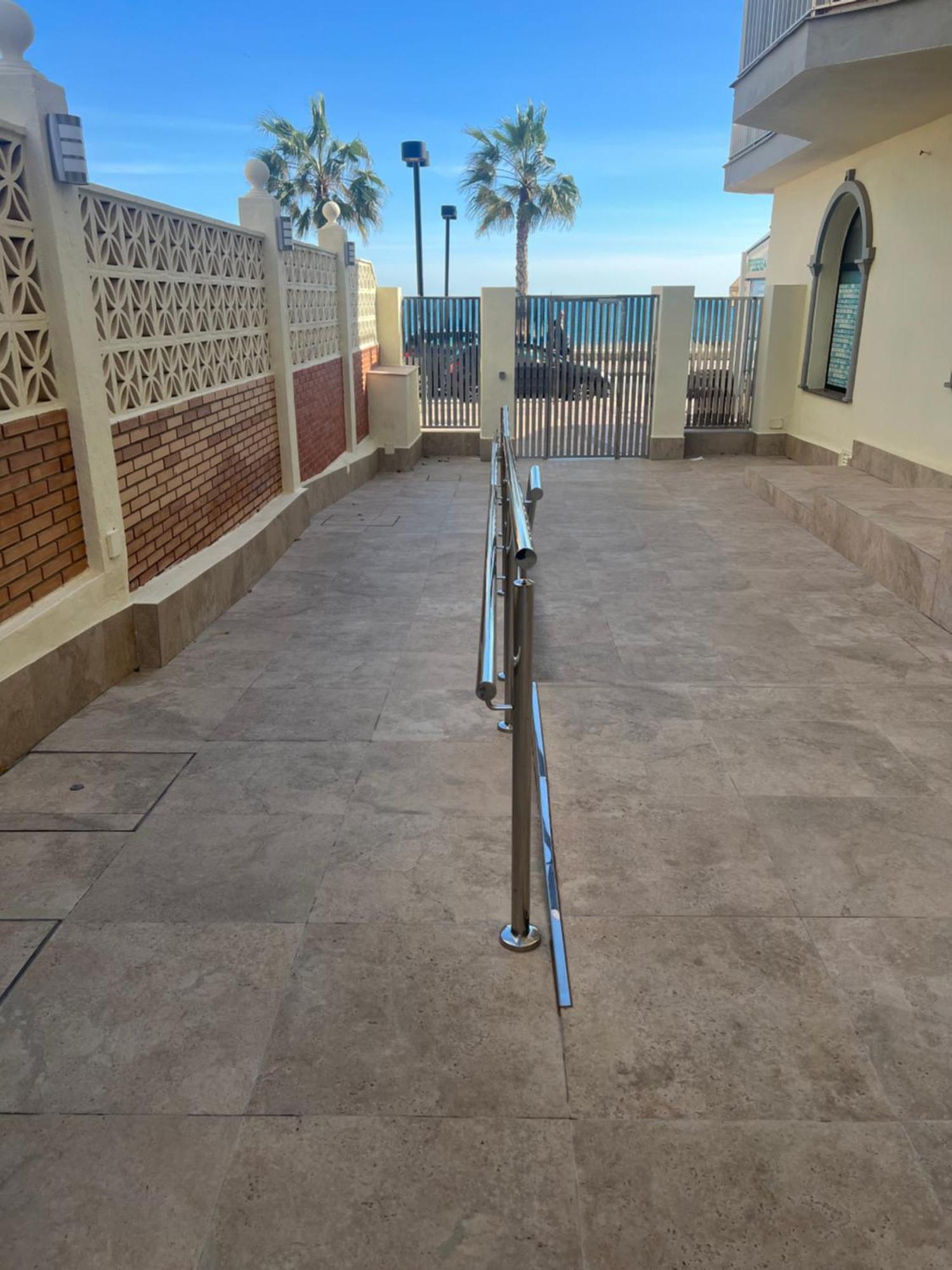 Paradise On The Seafront In * Fuengirola